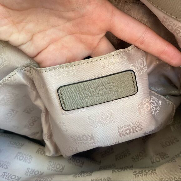 MICHAEL KORS Tan Grey Leather Perforated Pocket Jet Set Tote - Picture 8 of 10